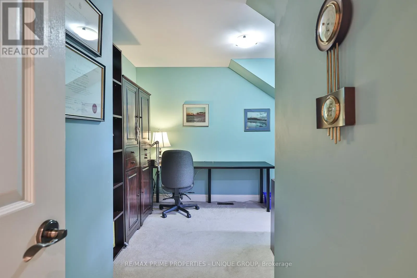 4 TANAGER AVENUE