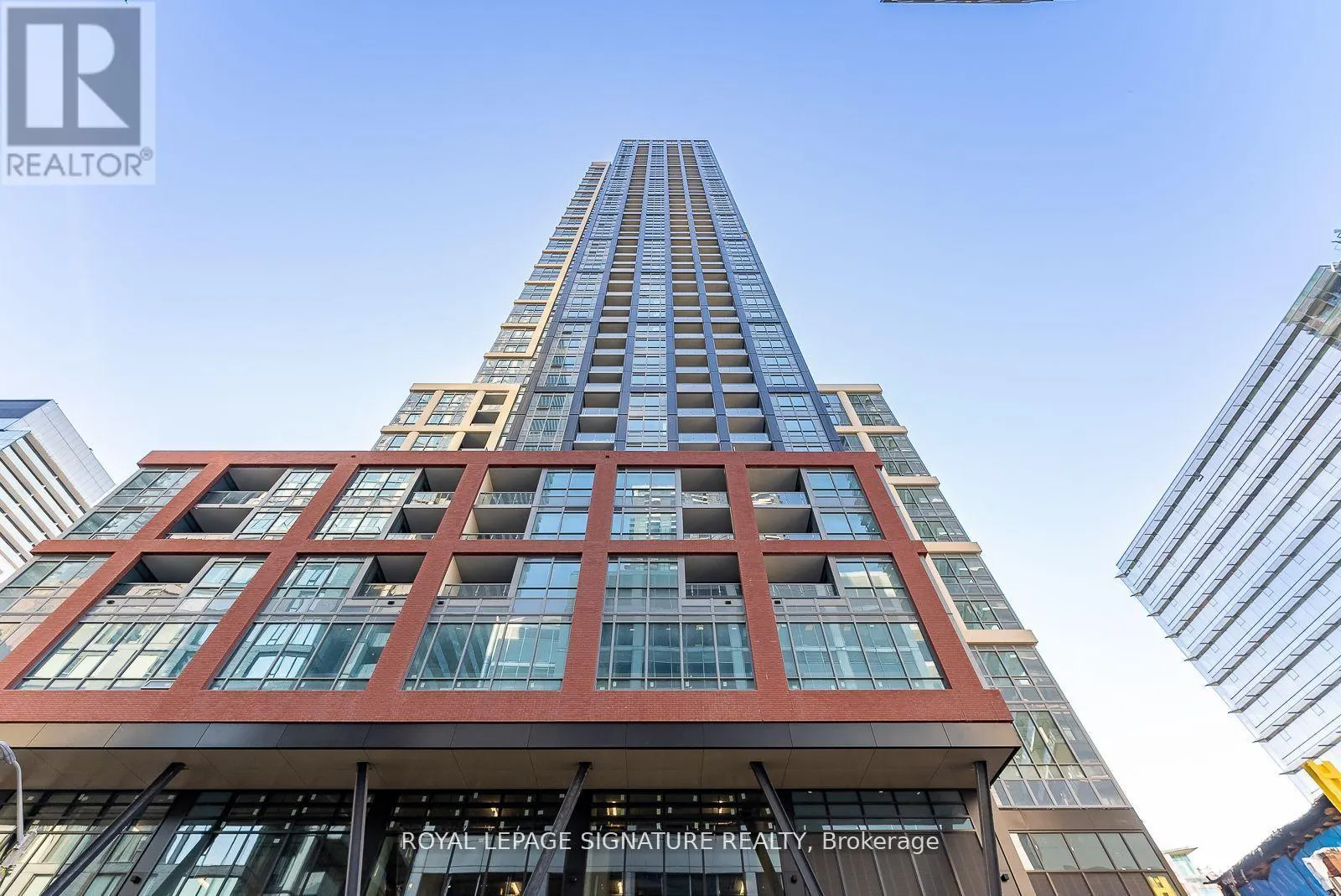 1003 - 108 PETER STREET