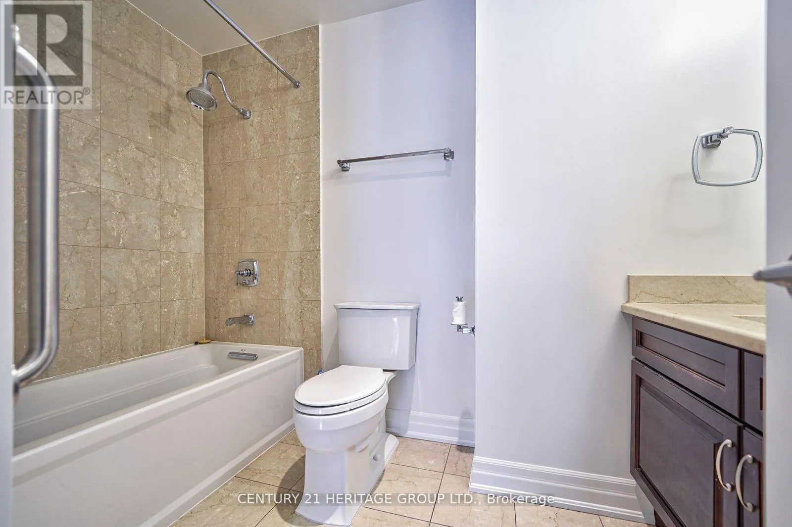 501 - 23 REAN DRIVE