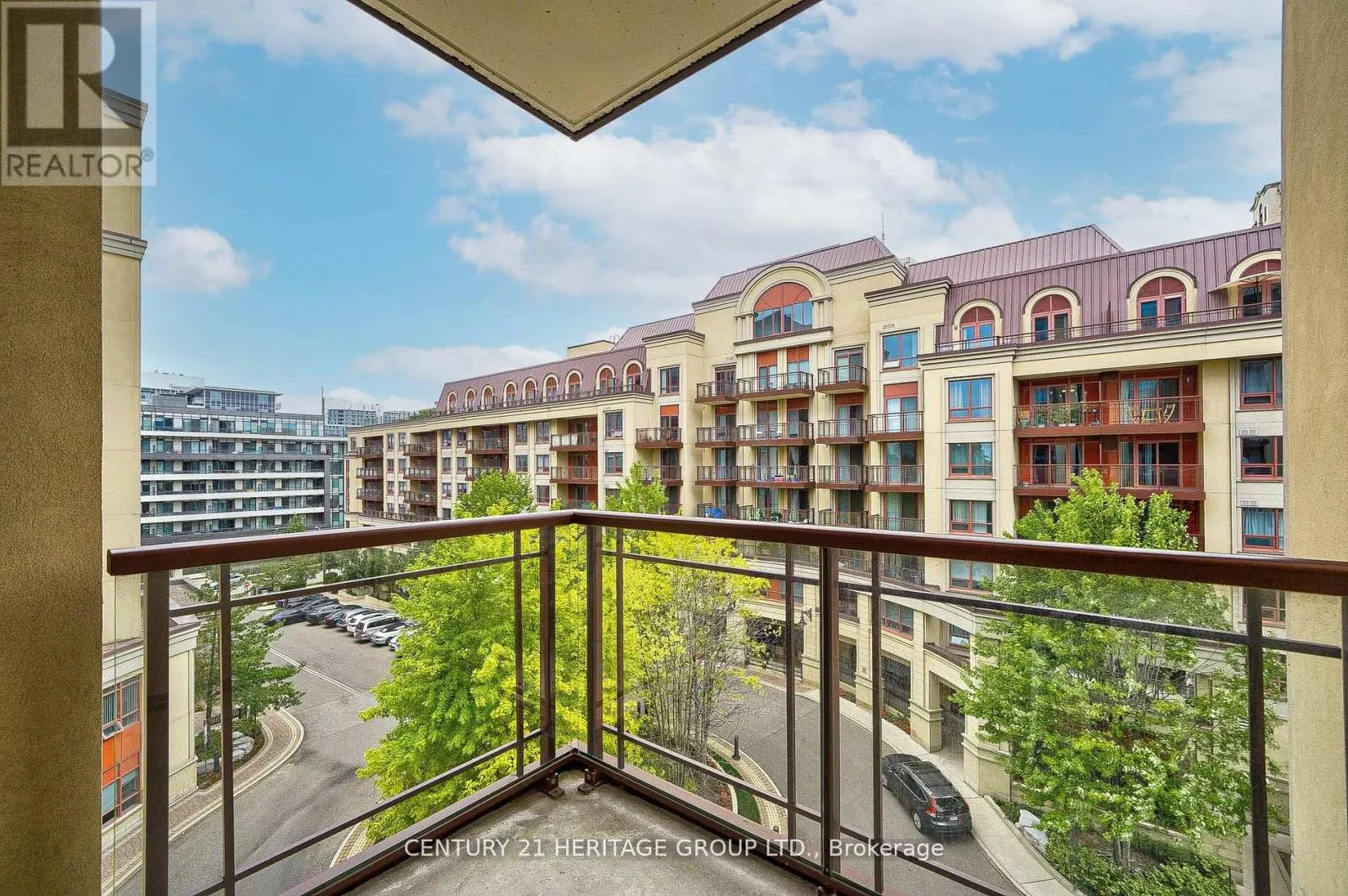 501 - 23 REAN DRIVE