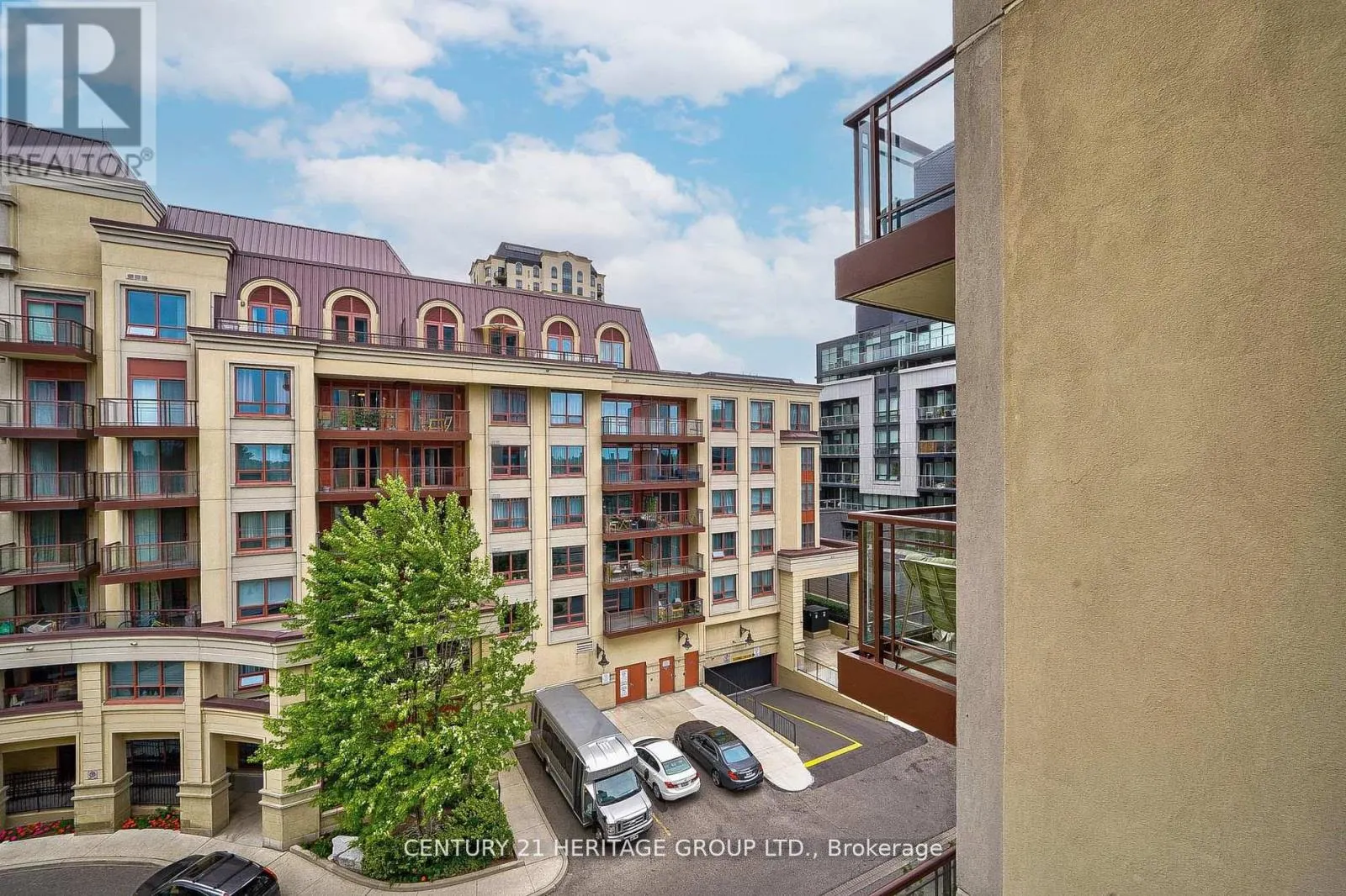 501 - 23 REAN DRIVE