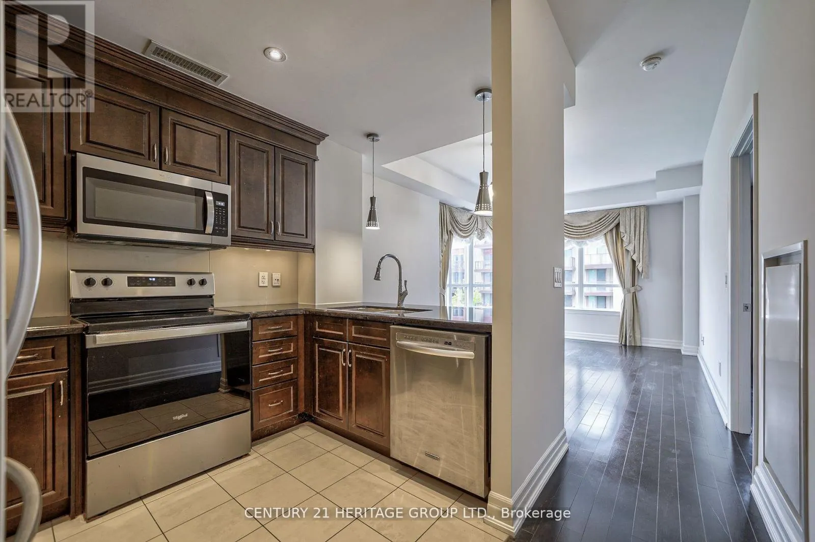 501 - 23 REAN DRIVE