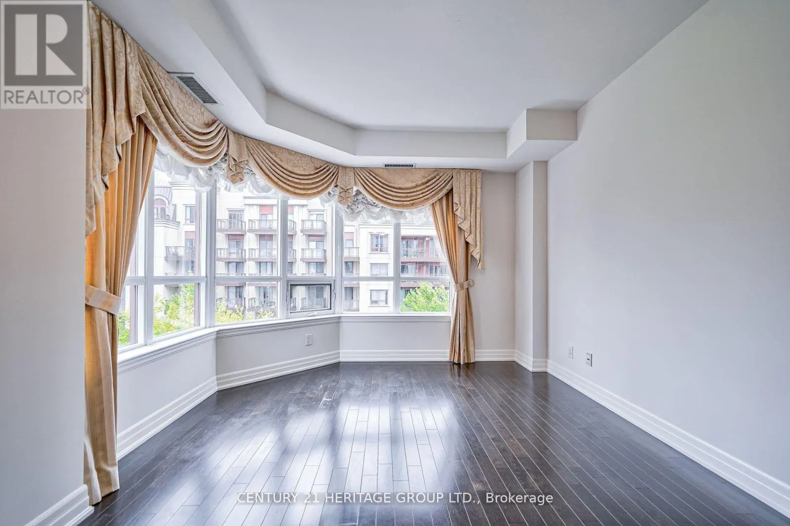 501 - 23 REAN DRIVE