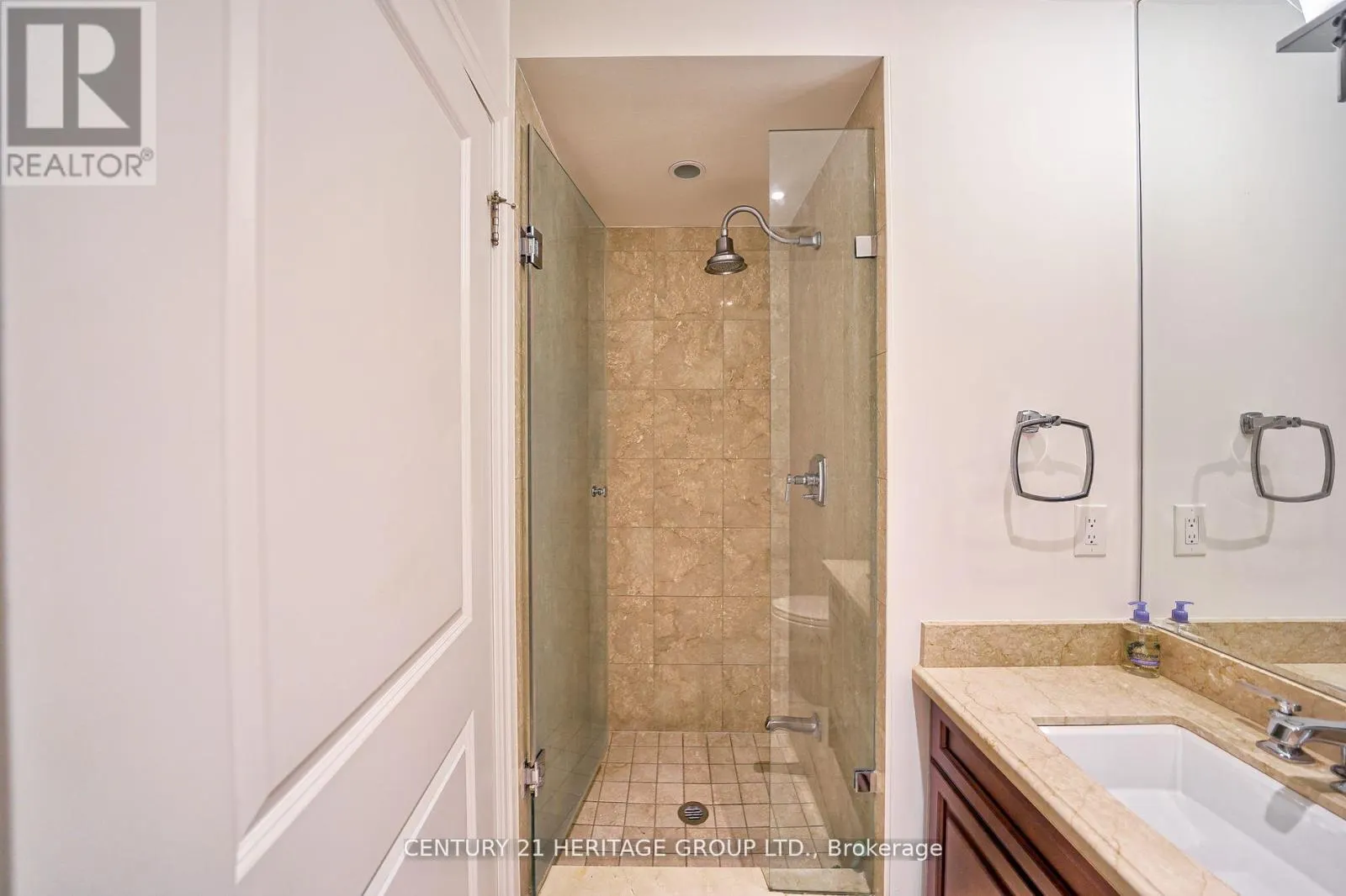 501 - 23 REAN DRIVE