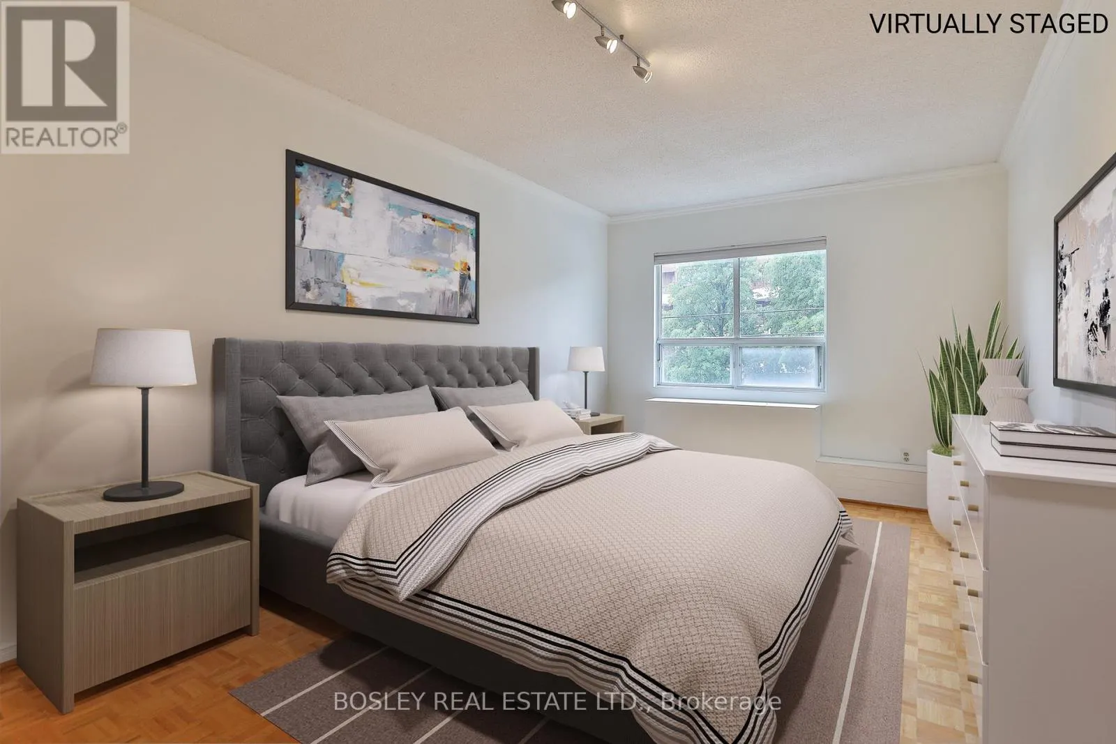 306 - 928 MILLWOOD ROAD