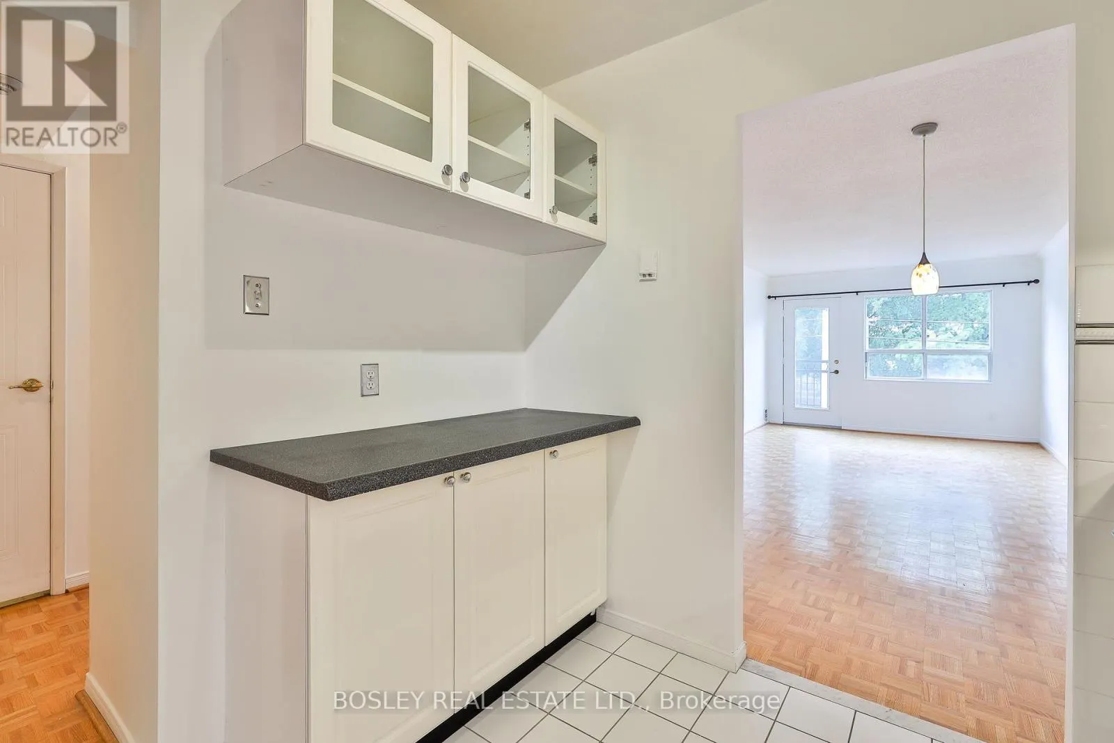 306 - 928 MILLWOOD ROAD