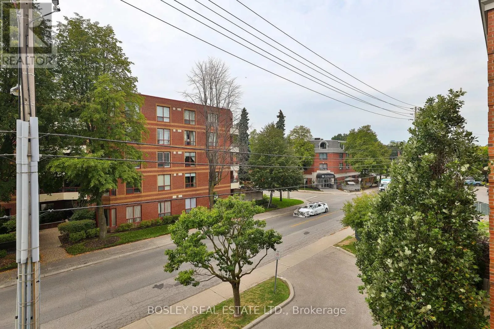 306 - 928 MILLWOOD ROAD
