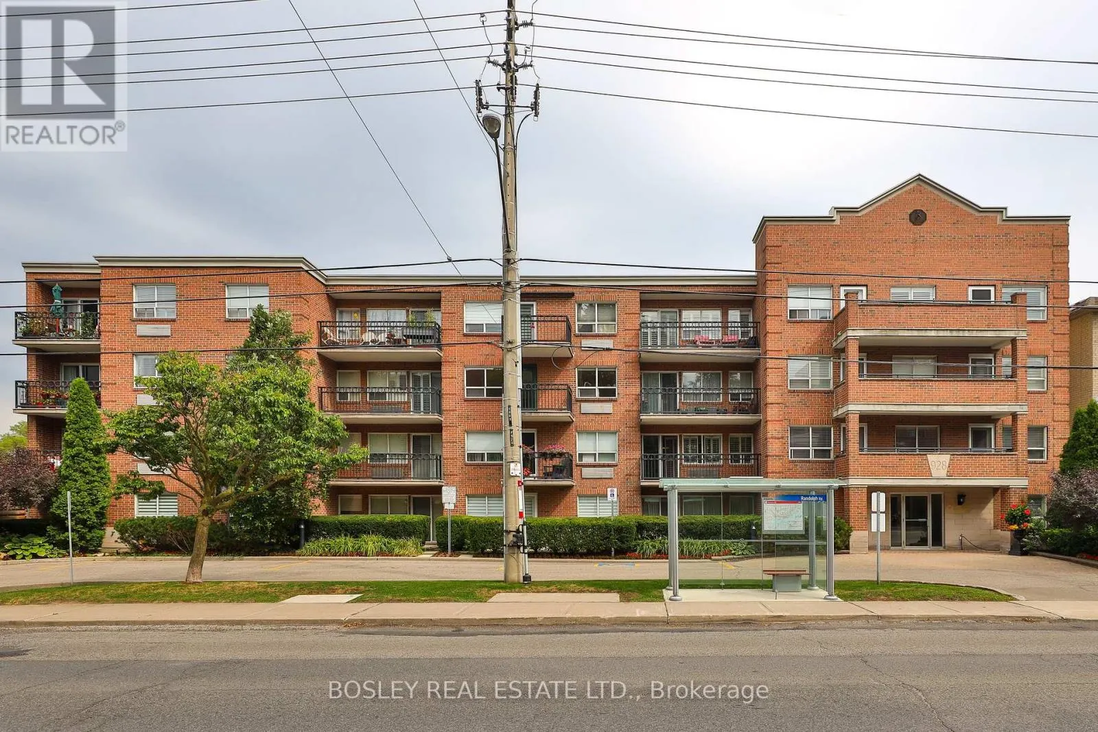 306 - 928 MILLWOOD ROAD