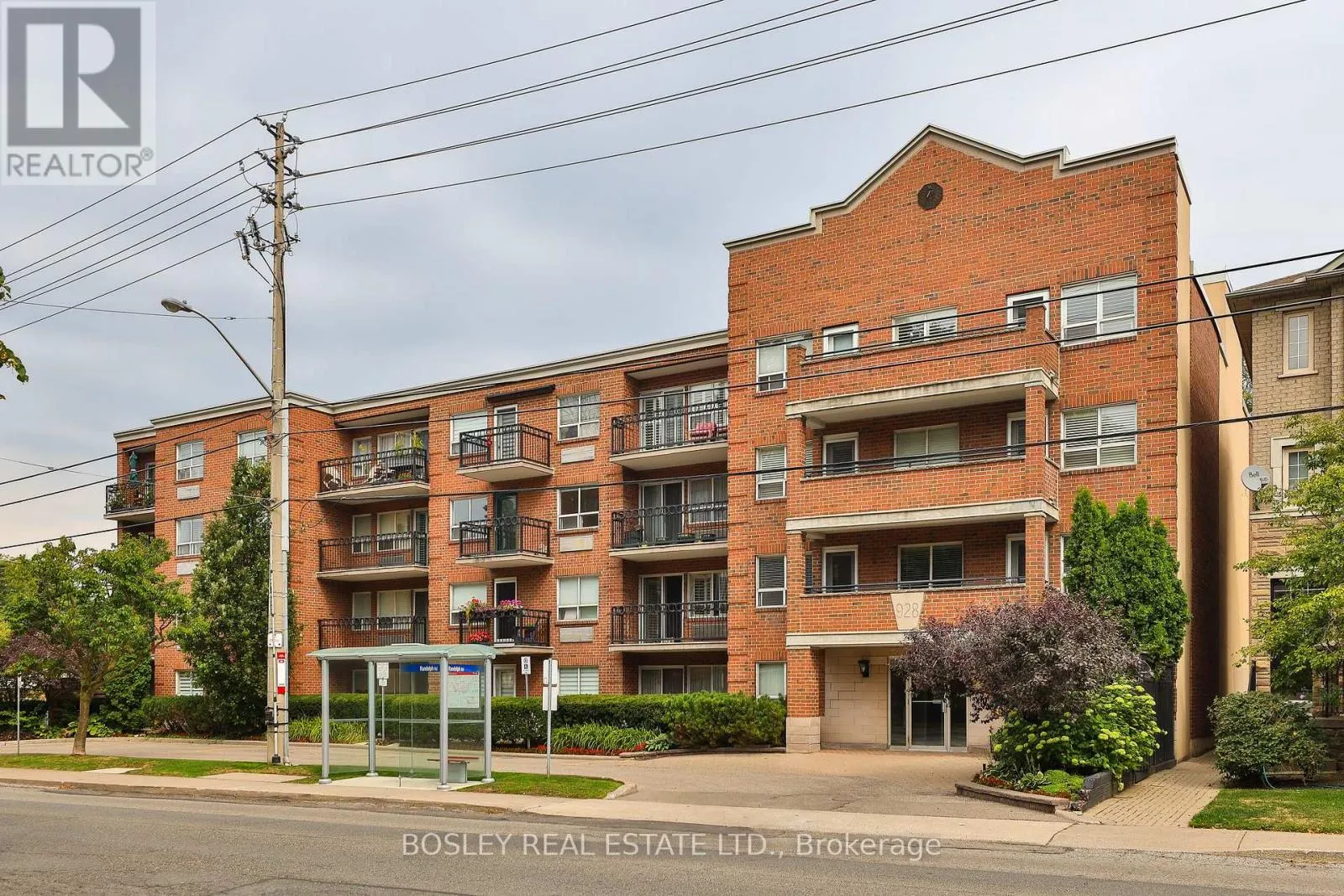 306 - 928 MILLWOOD ROAD