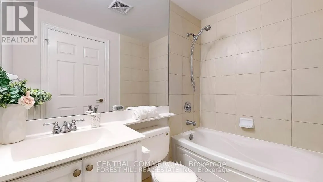 PH24 - 25 GREENVIEW AVENUE E