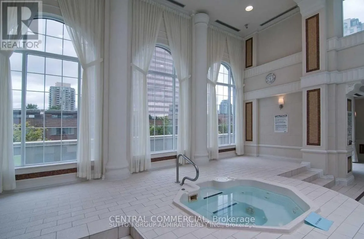 PH24 - 25 GREENVIEW AVENUE E