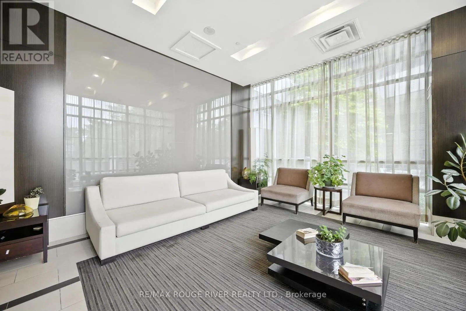 1408 - 30 HERONS HILL WAY