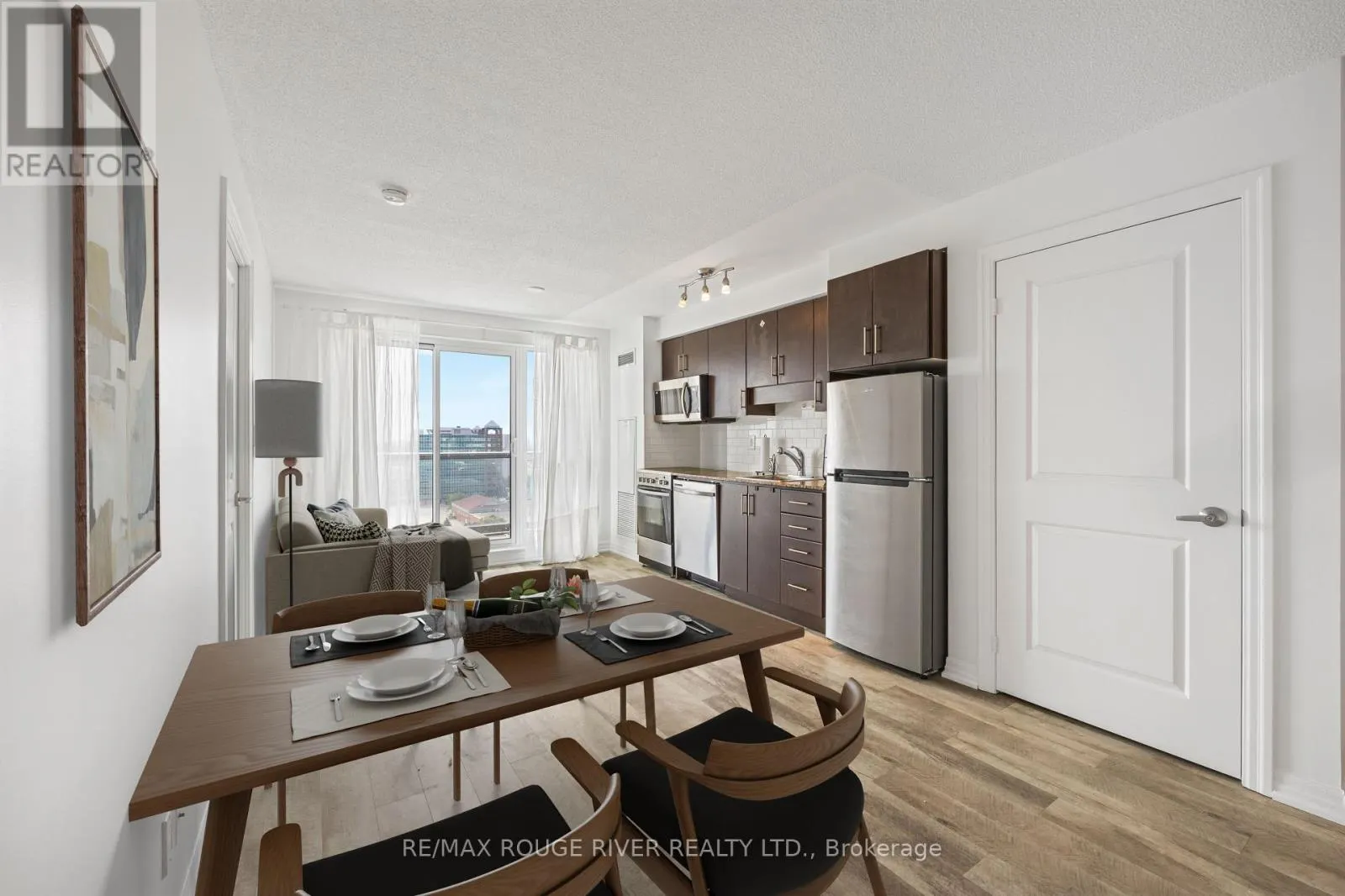 1408 - 30 HERONS HILL WAY