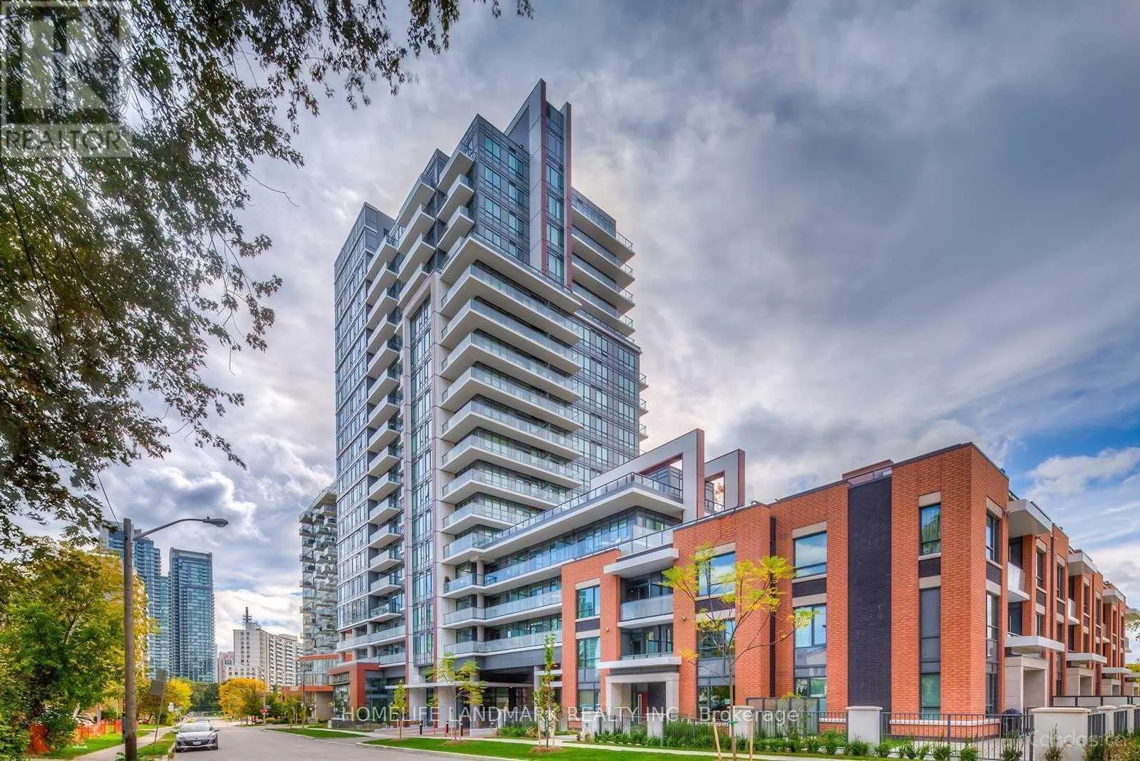 1905 - 68 CANTERBURY PLACE