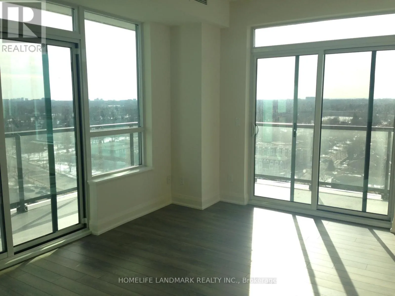 1905 - 68 CANTERBURY PLACE