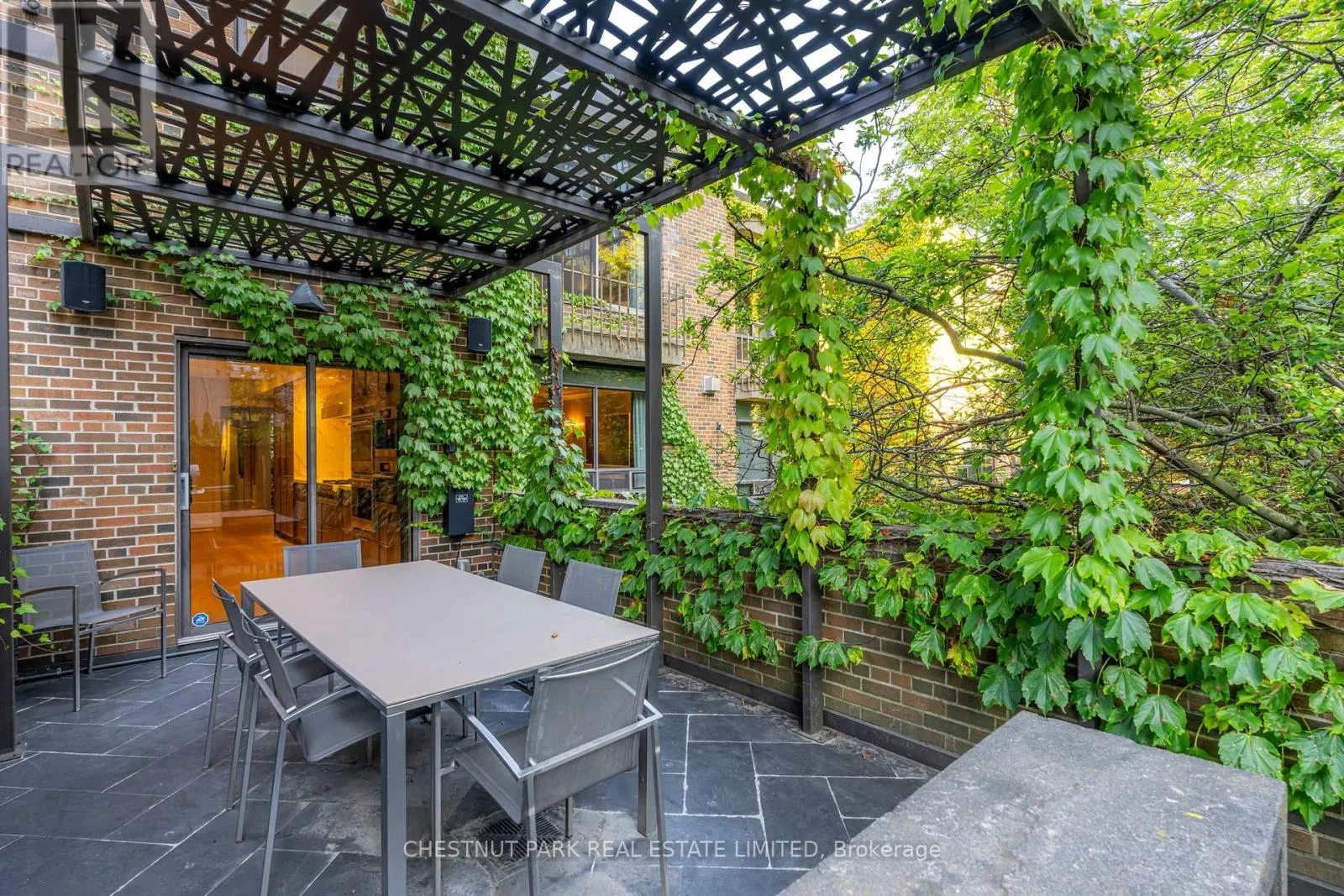 84 ORIOLE ROAD
