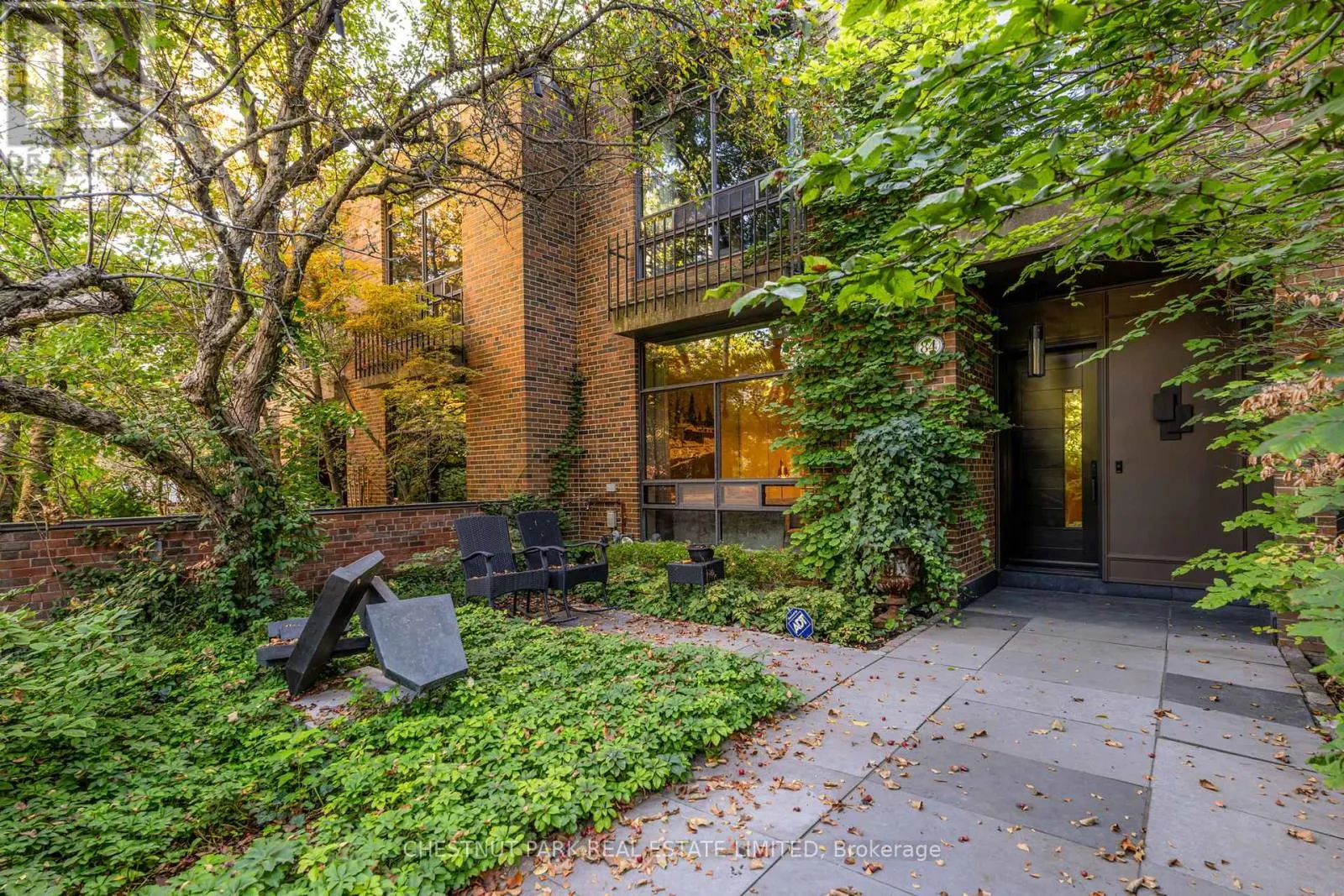 84 ORIOLE ROAD