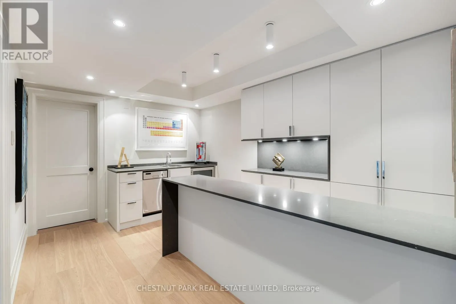 84 ORIOLE ROAD