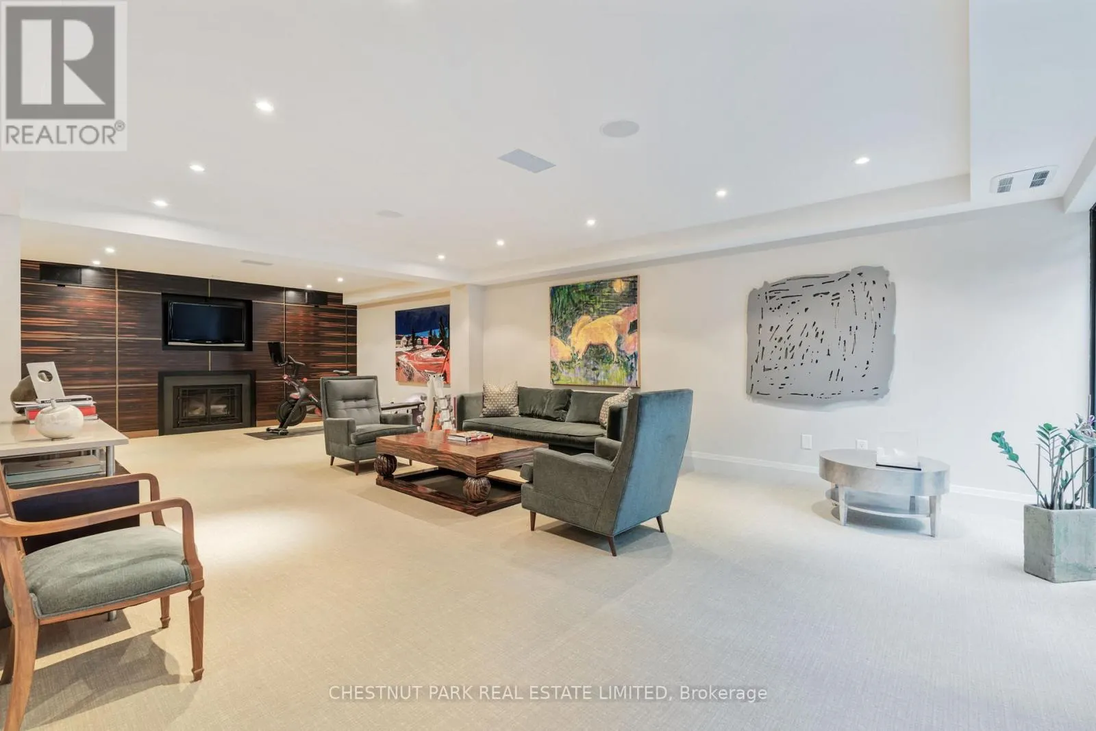 84 ORIOLE ROAD