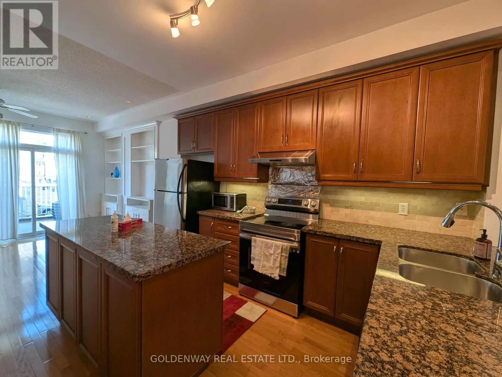 132A FINCH AVENUE W