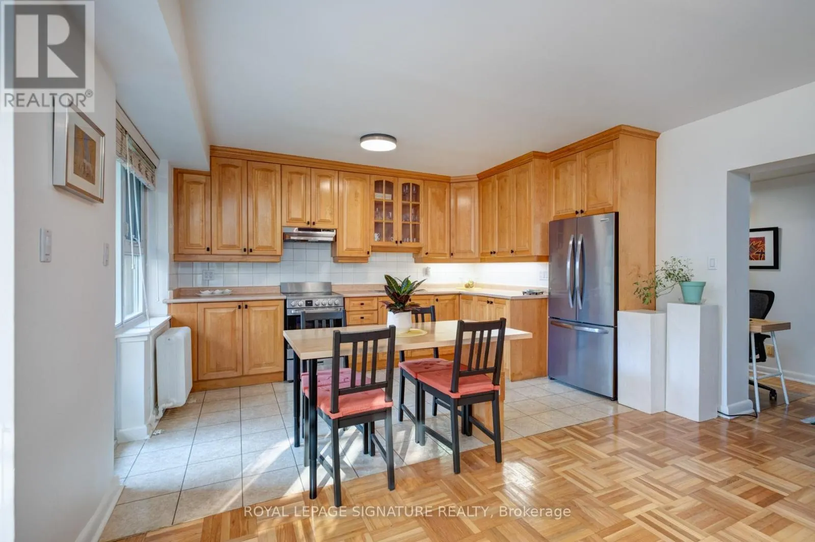 3 - 8 CORINTH GARDENS