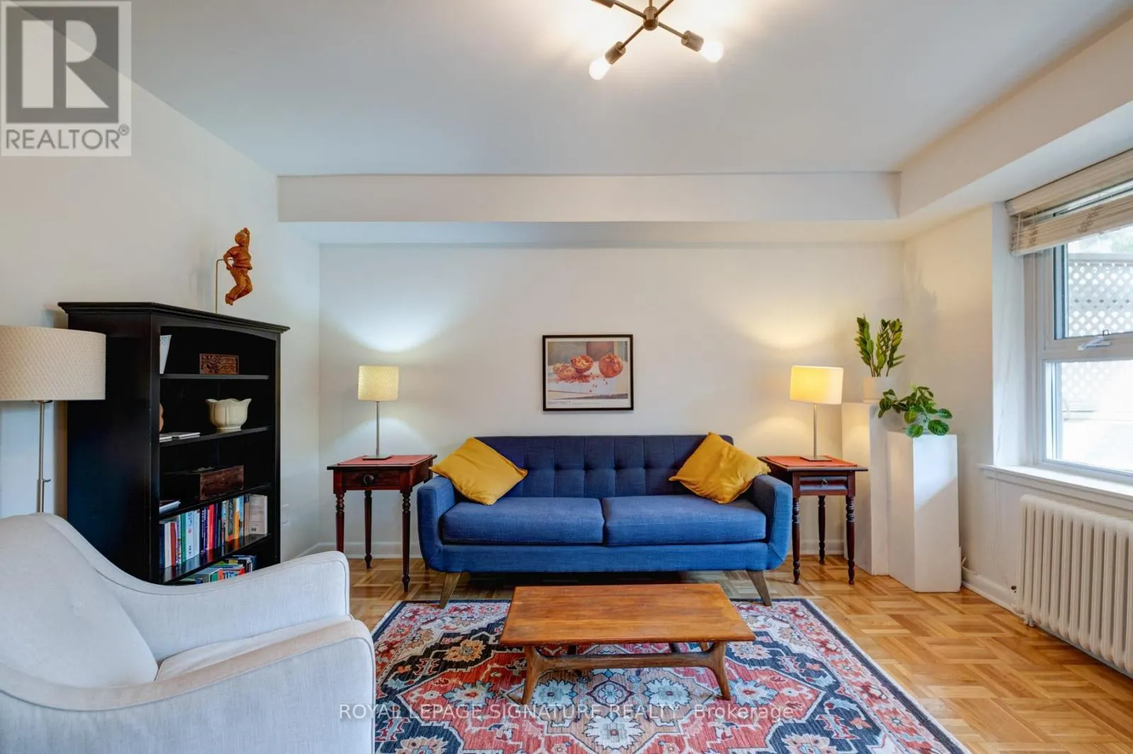 3 - 8 CORINTH GARDENS