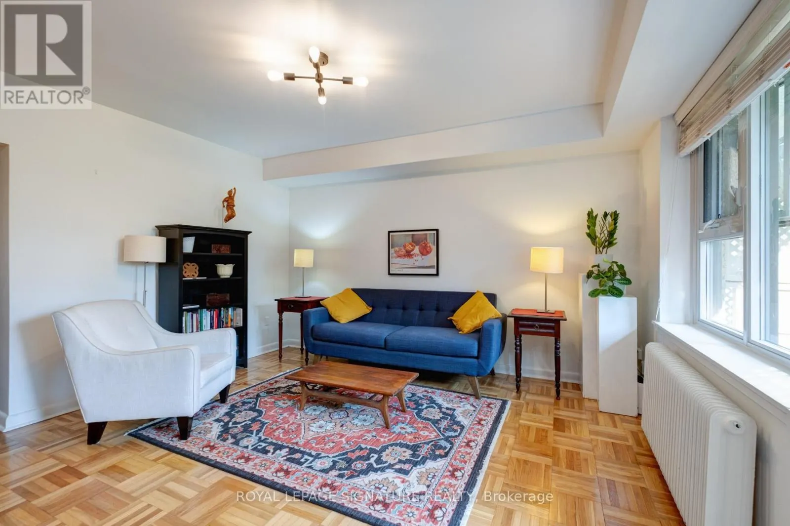 3 - 8 CORINTH GARDENS