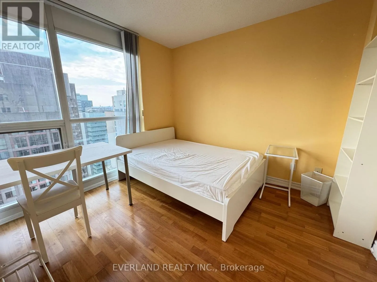 3009 - 761 BAY STREET