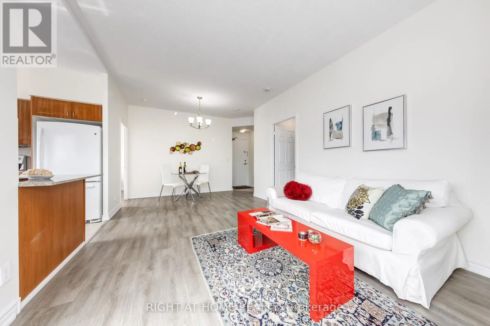 PH3 - 5940 YONGE STREET