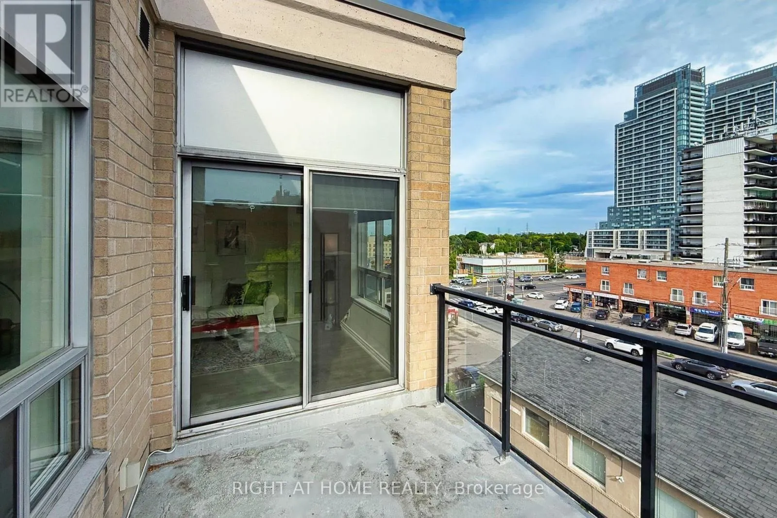 PH3 - 5940 YONGE STREET