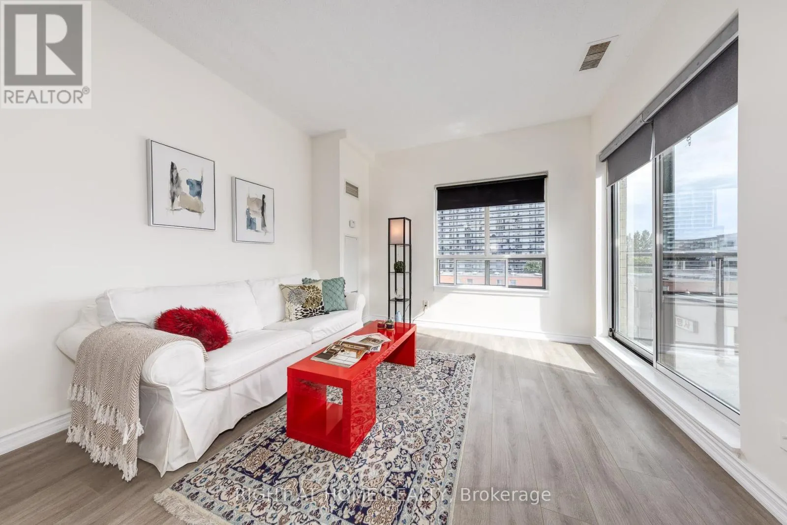 PH3 - 5940 YONGE STREET