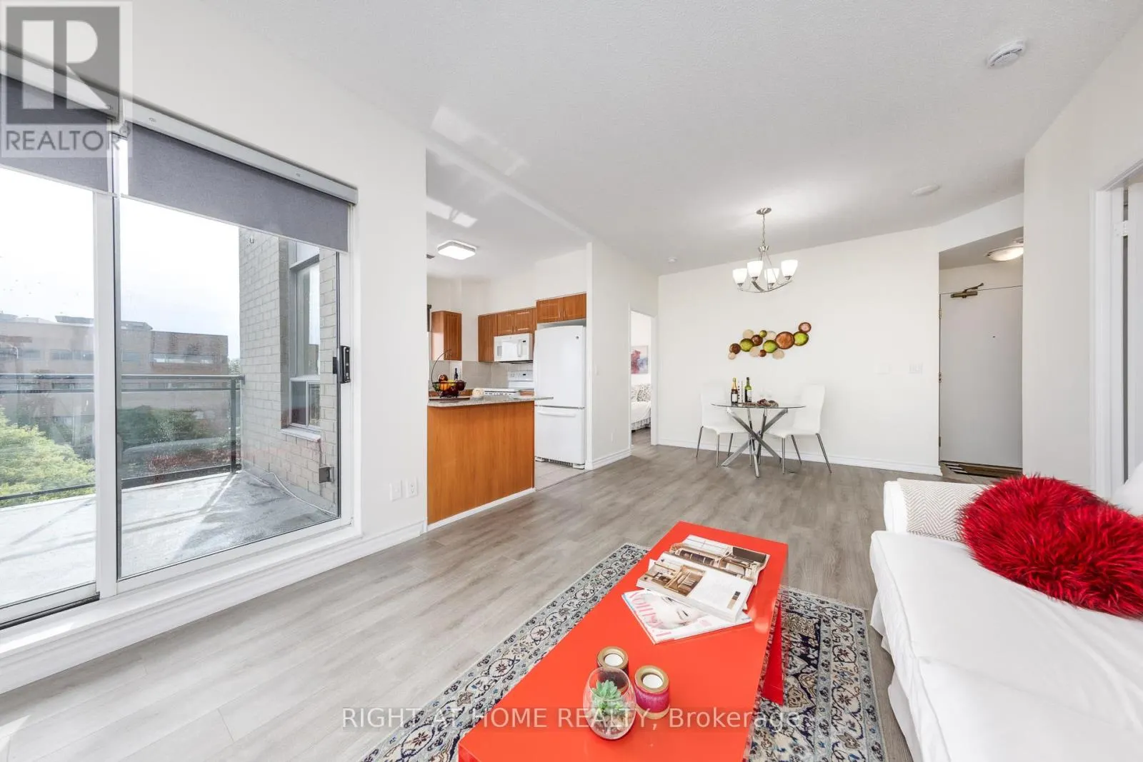 PH3 - 5940 YONGE STREET