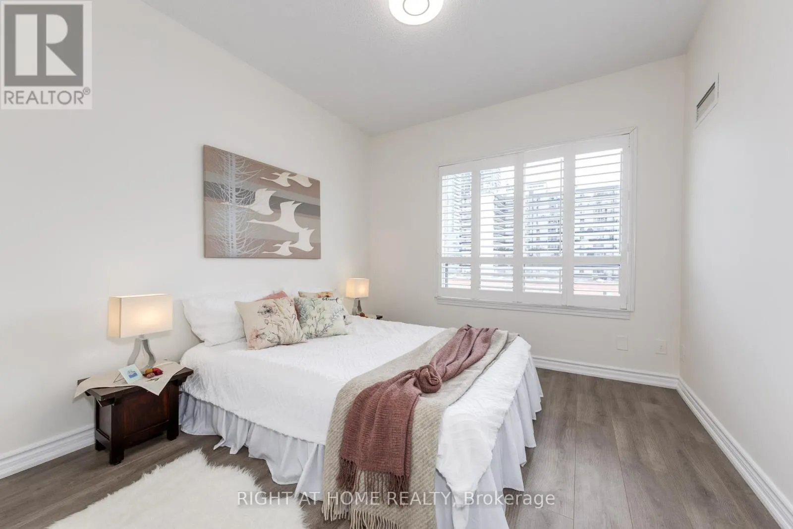 PH3 - 5940 YONGE STREET