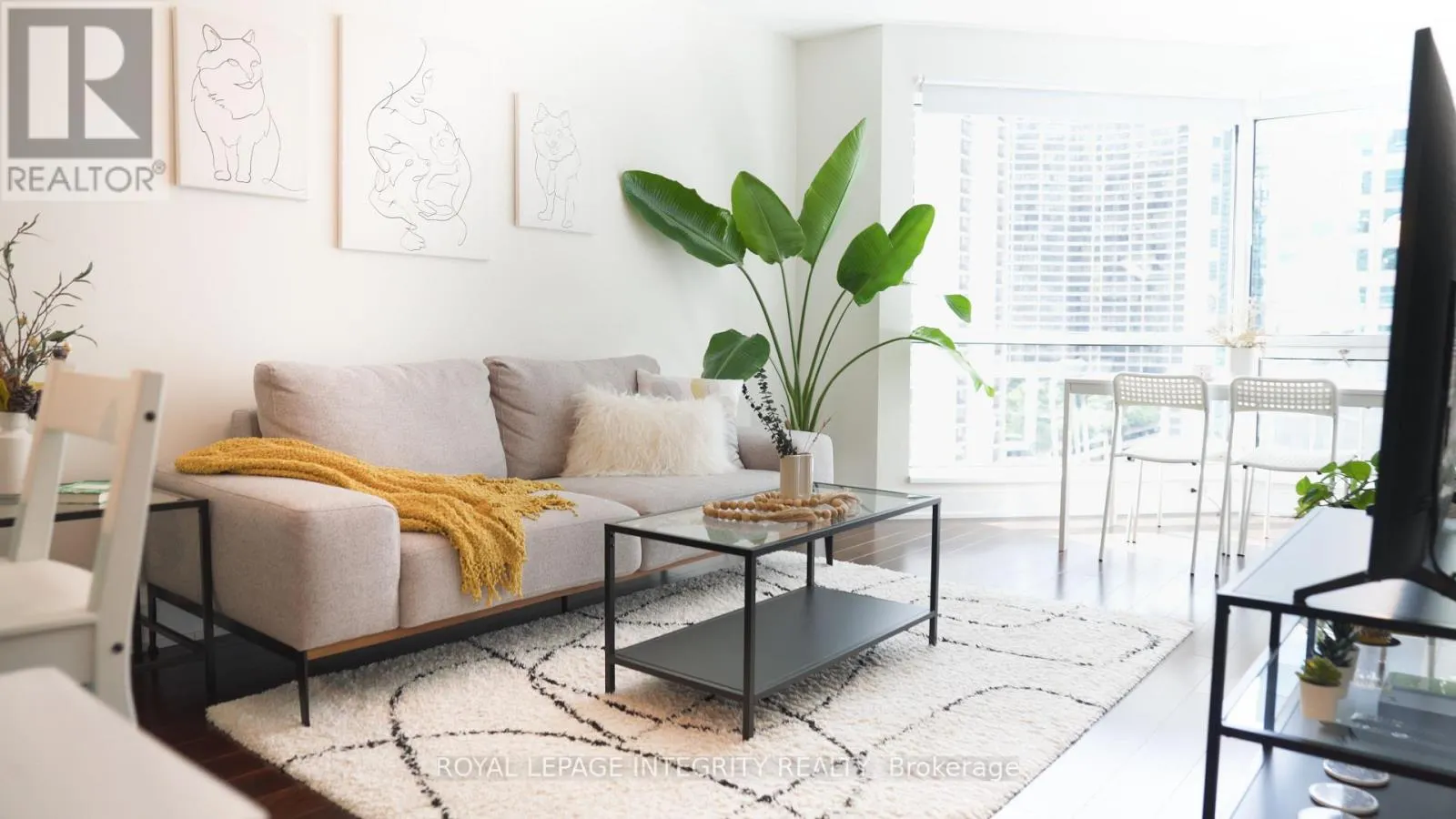1410 - 10 QUEENS QUAY W