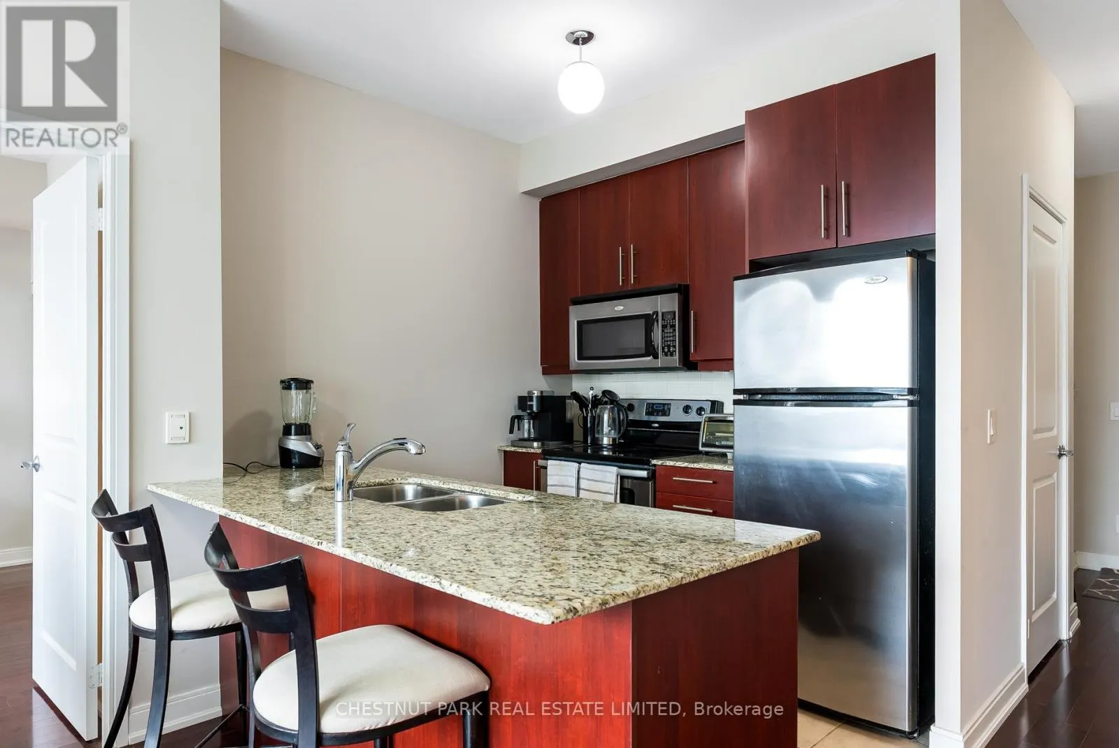 1508 - 88 BROADWAY AVENUE