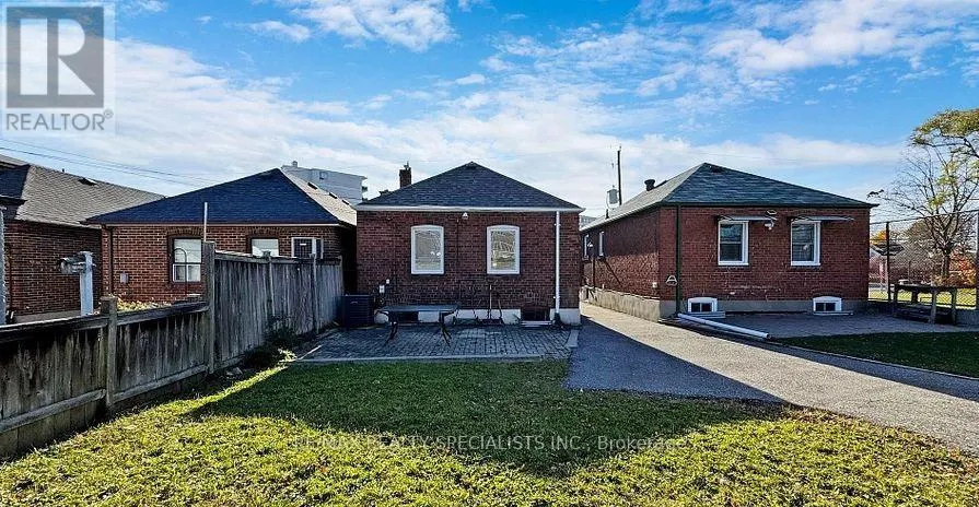 739 VAUGHAN ROAD