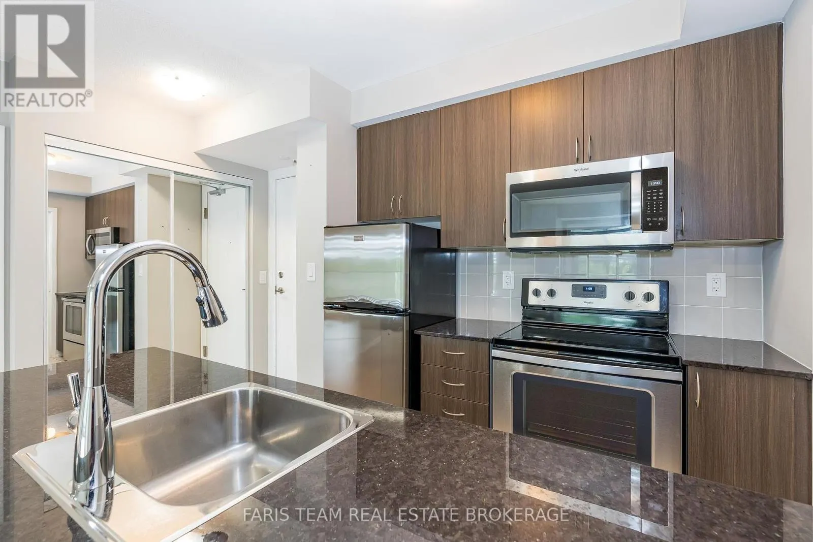 401 - 741 SHEPPARD AVENUE W