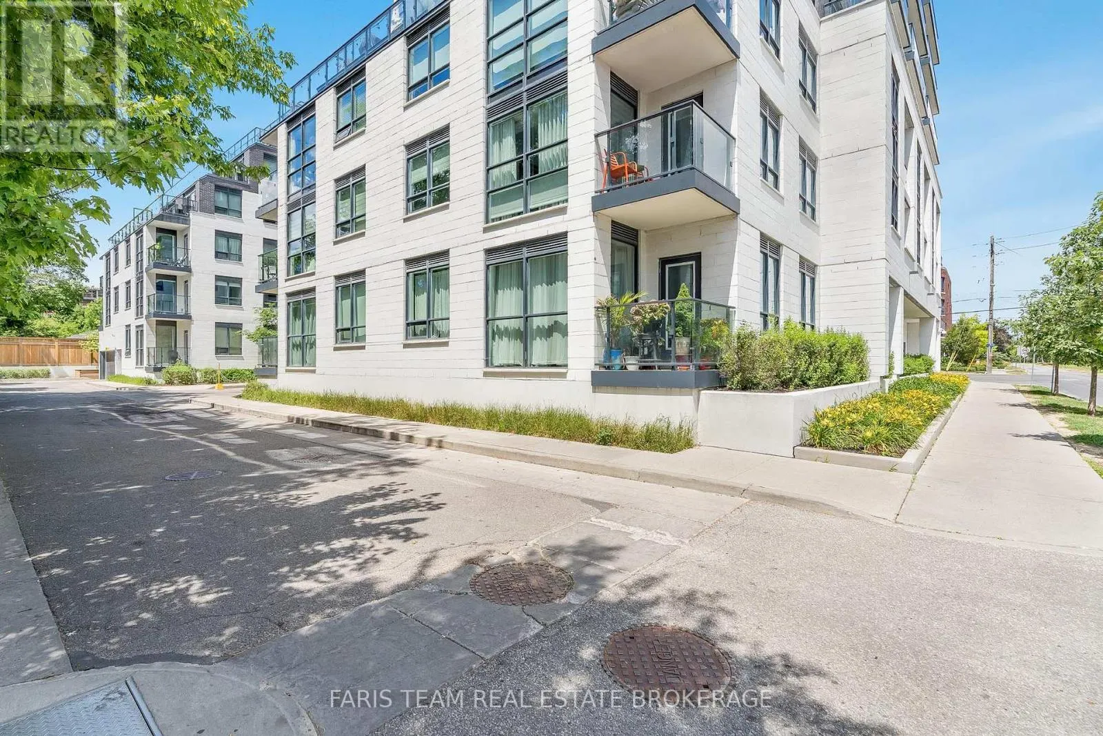 401 - 741 SHEPPARD AVENUE W