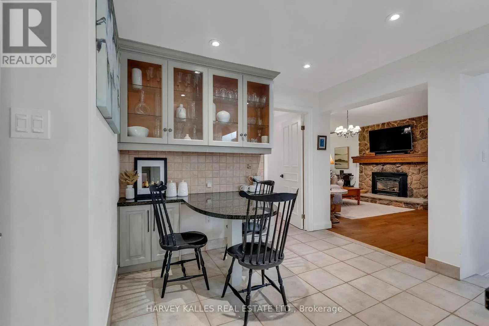 27 BOBWHITE CRESCENT