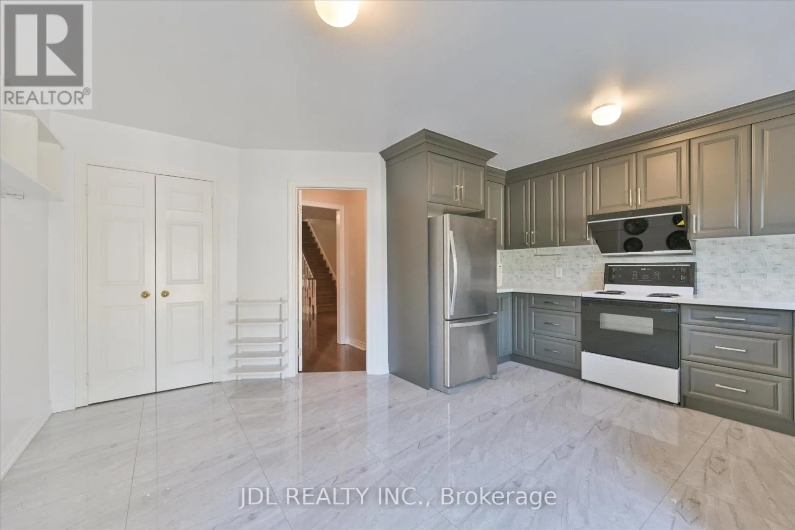 UNIT I - 3036 BAYVIEW AVENUE