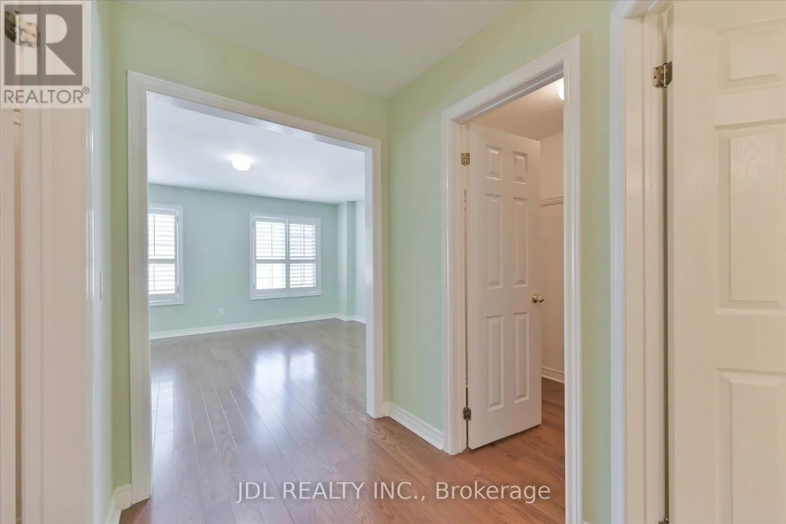UNIT I - 3036 BAYVIEW AVENUE