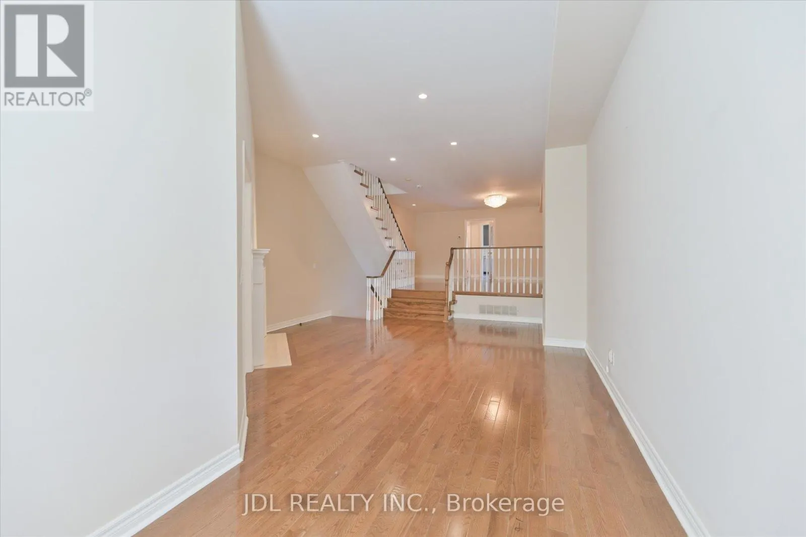 UNIT I - 3036 BAYVIEW AVENUE