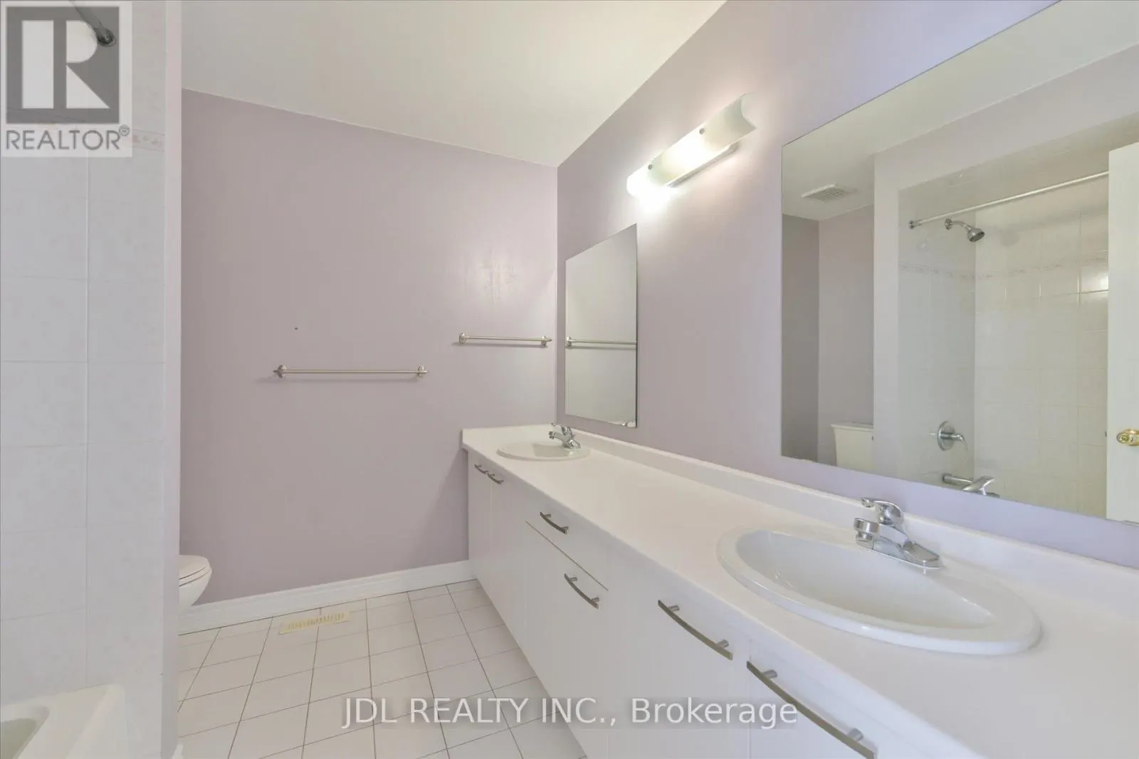 UNIT I - 3036 BAYVIEW AVENUE
