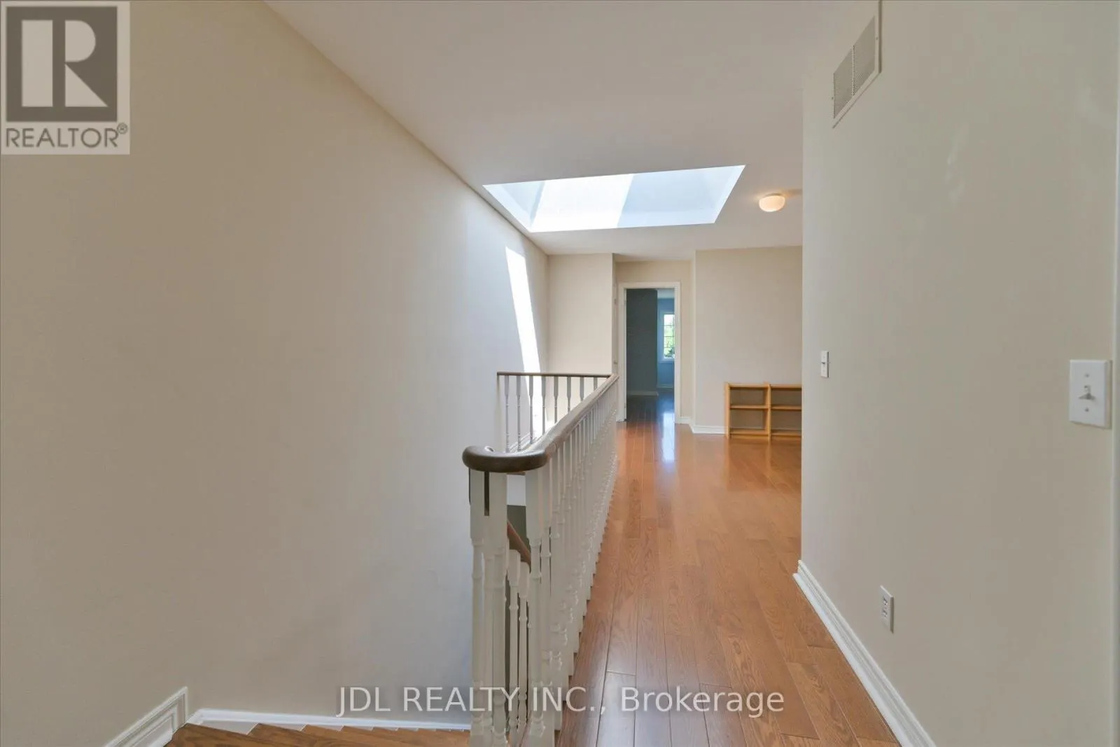 UNIT I - 3036 BAYVIEW AVENUE