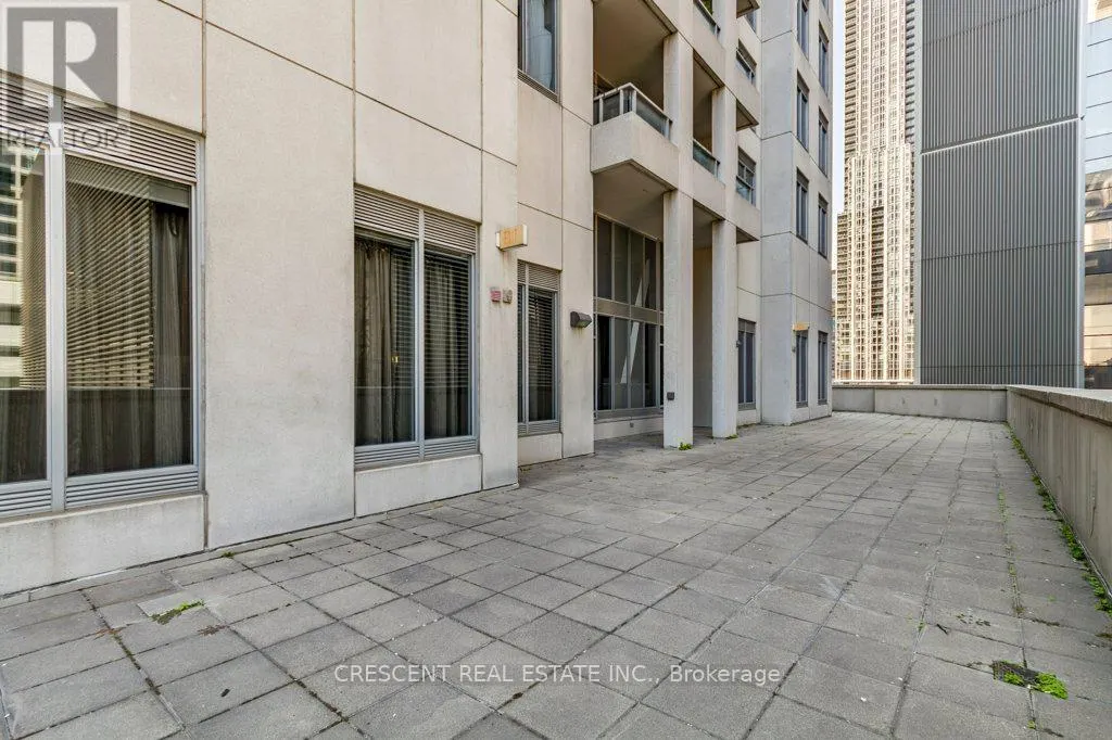 701 - 35 BALMUTO STREET