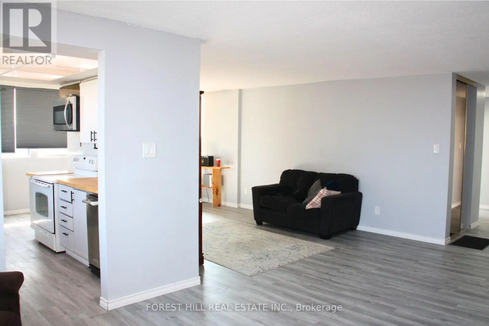 2507 - 133 TORRESDALE AVENUE