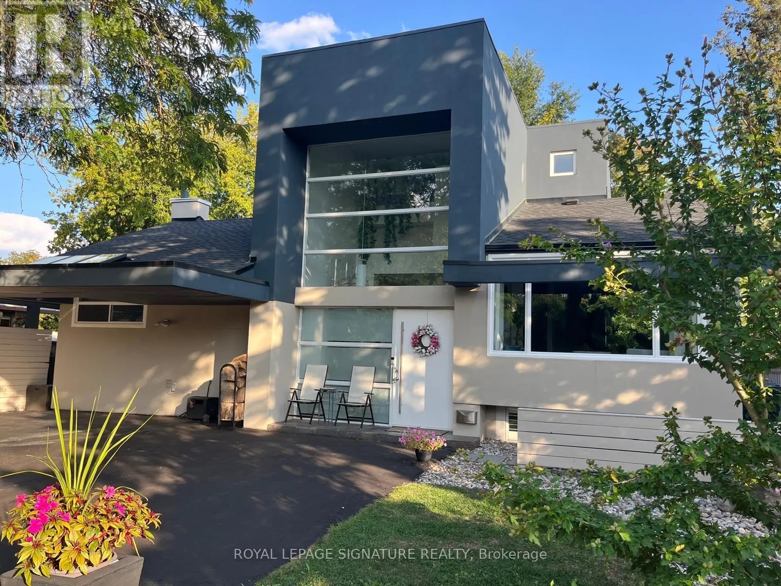 90 BERKINSHAW CRESCENT