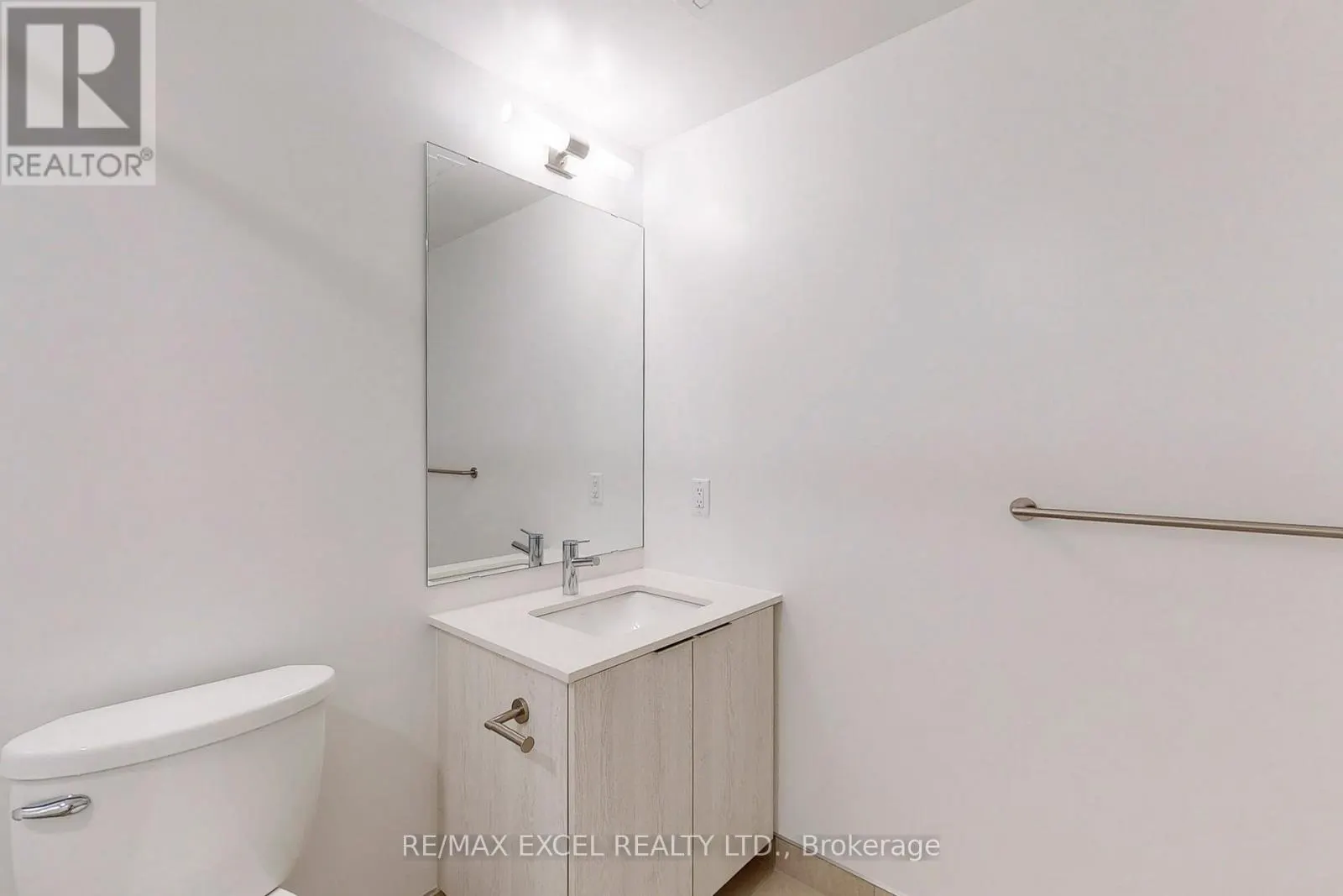 4103 - 357 KING STREET W
