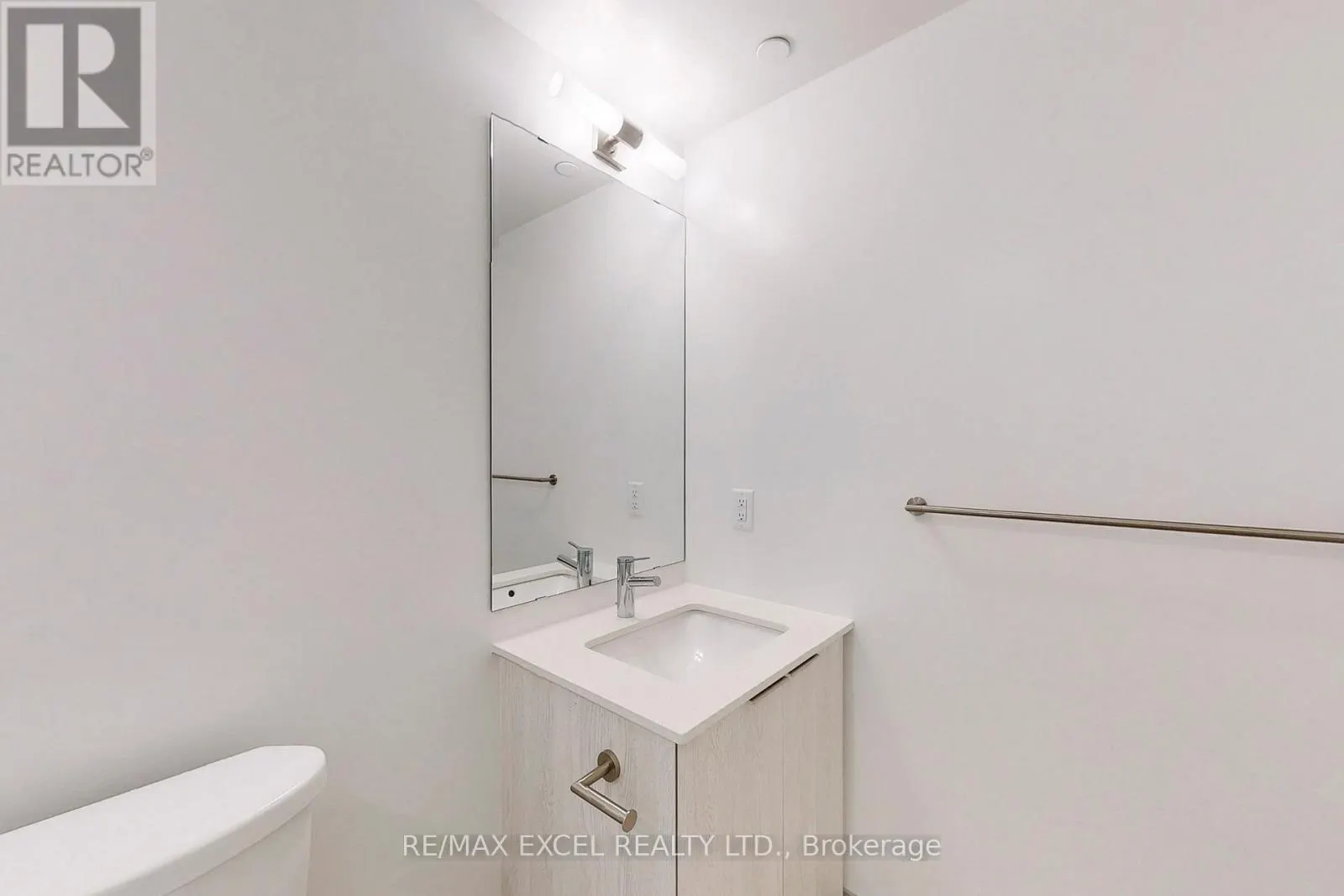 4103 - 357 KING STREET W