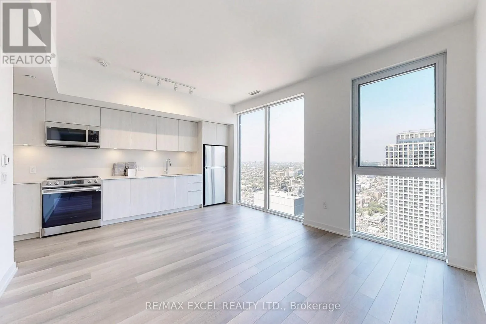 4103 - 357 KING STREET W